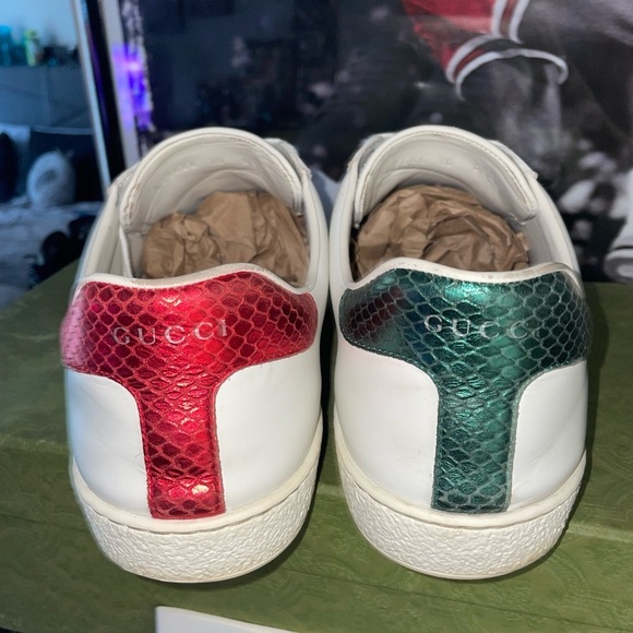 Gucci Ace Bee Low Top Sneakers - Picture 5 of 10